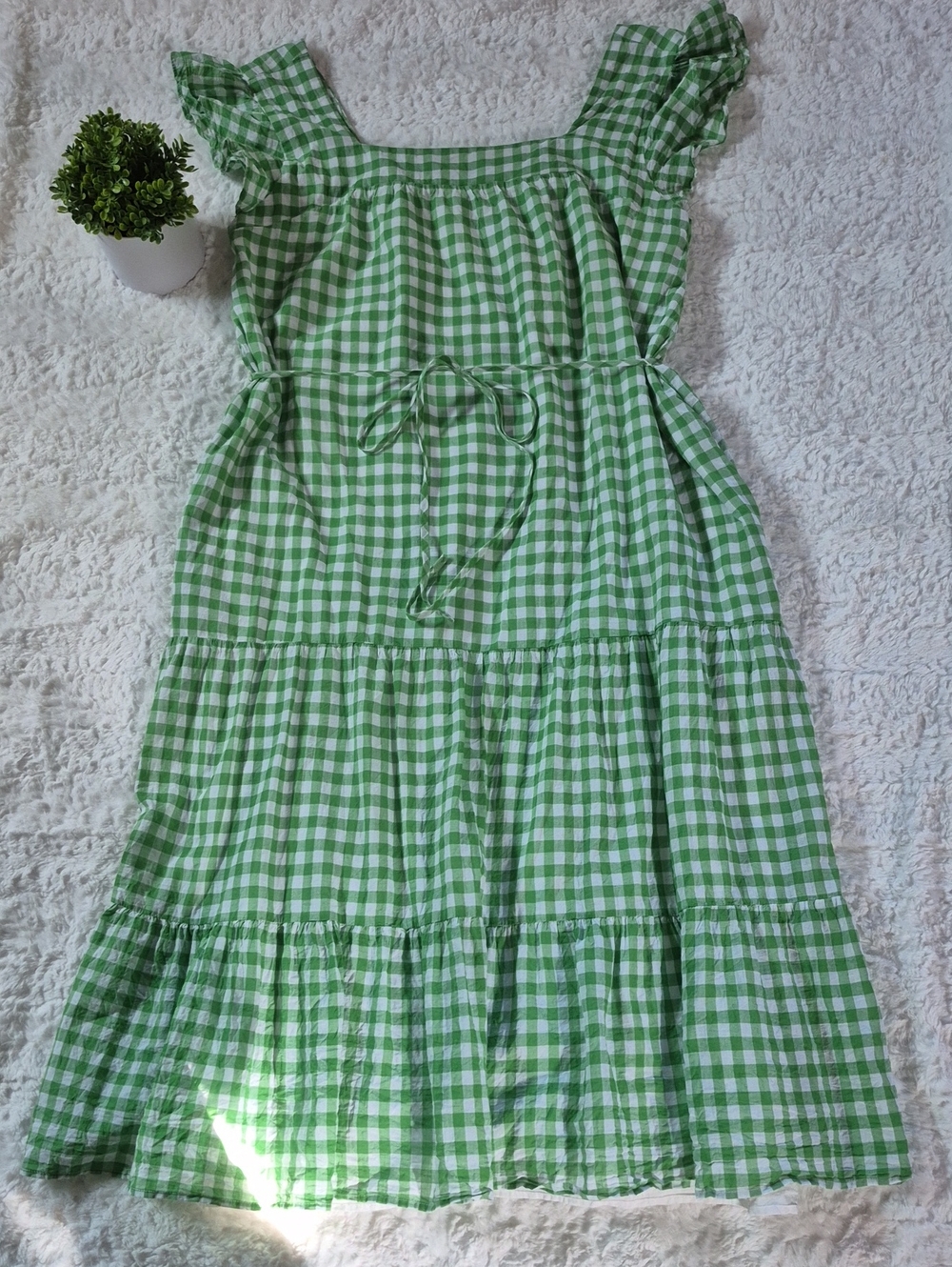🎈Draper James Green & White Gingham Tie-Waist Ruffle Dress